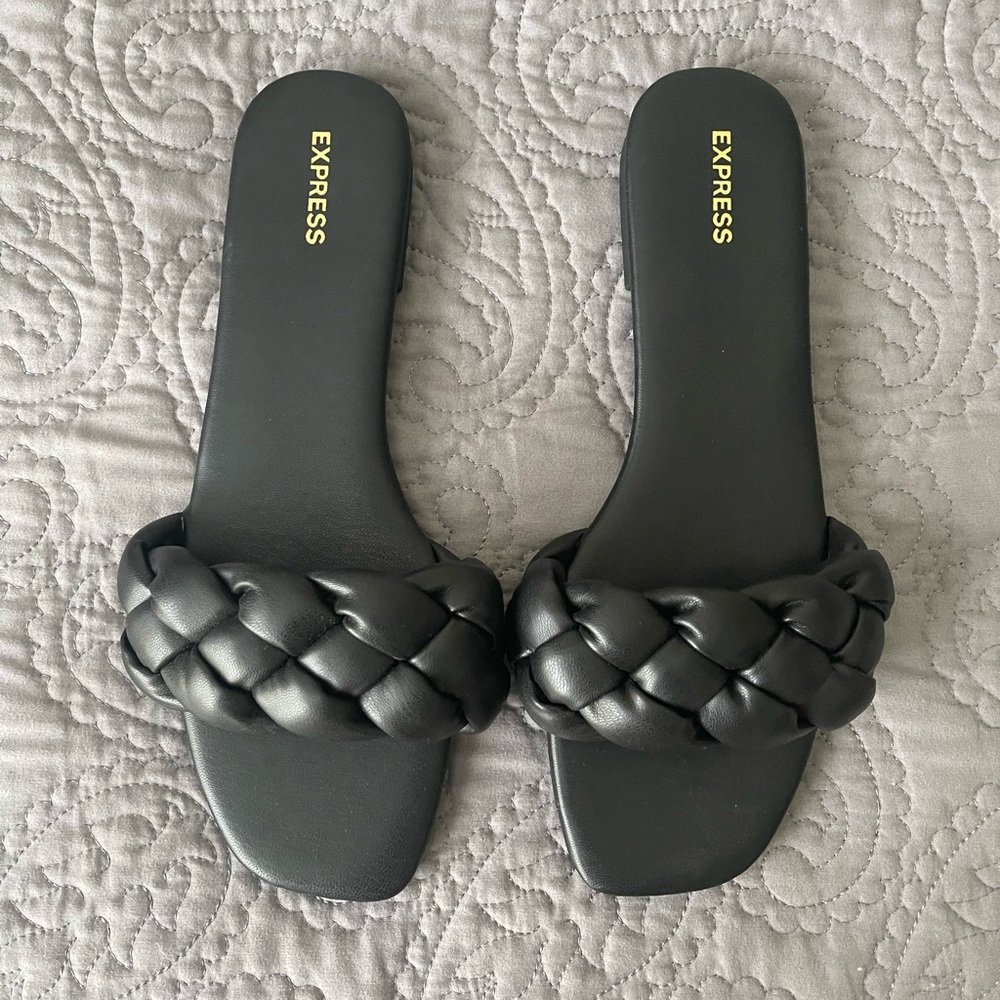 🔵Express Sandals